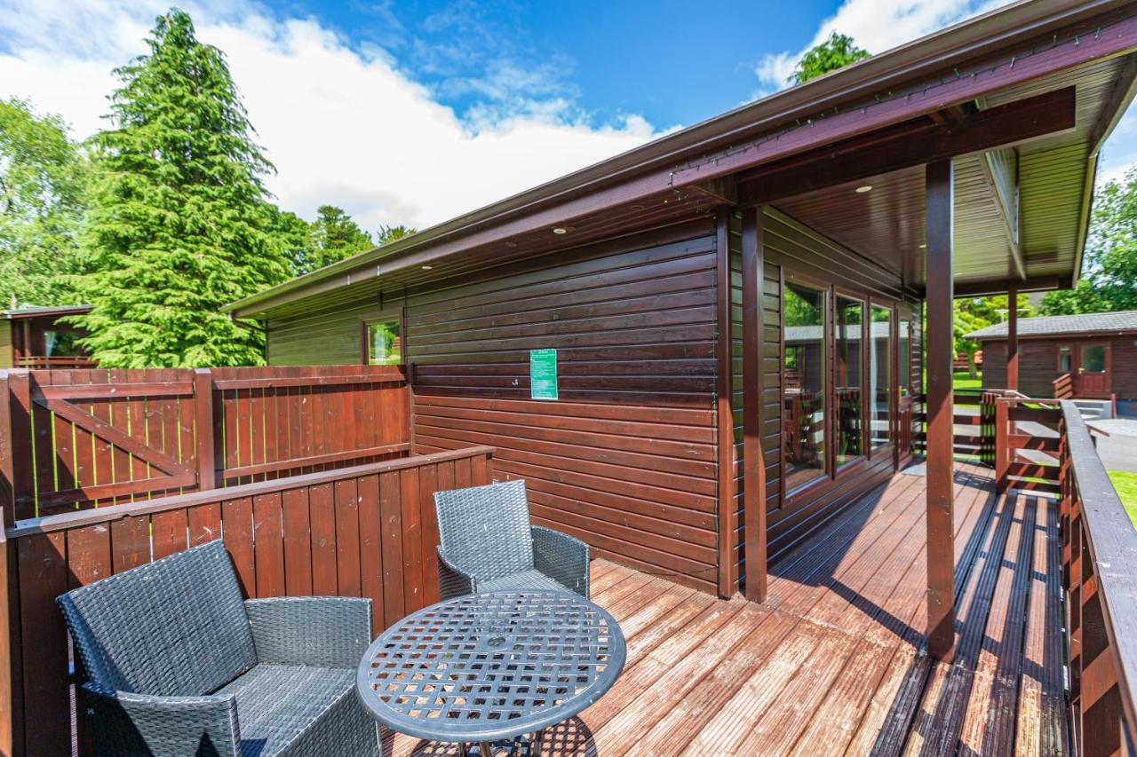 Bluebell Lodge 9 With Hot Tub Newton Stewart Exterior photo